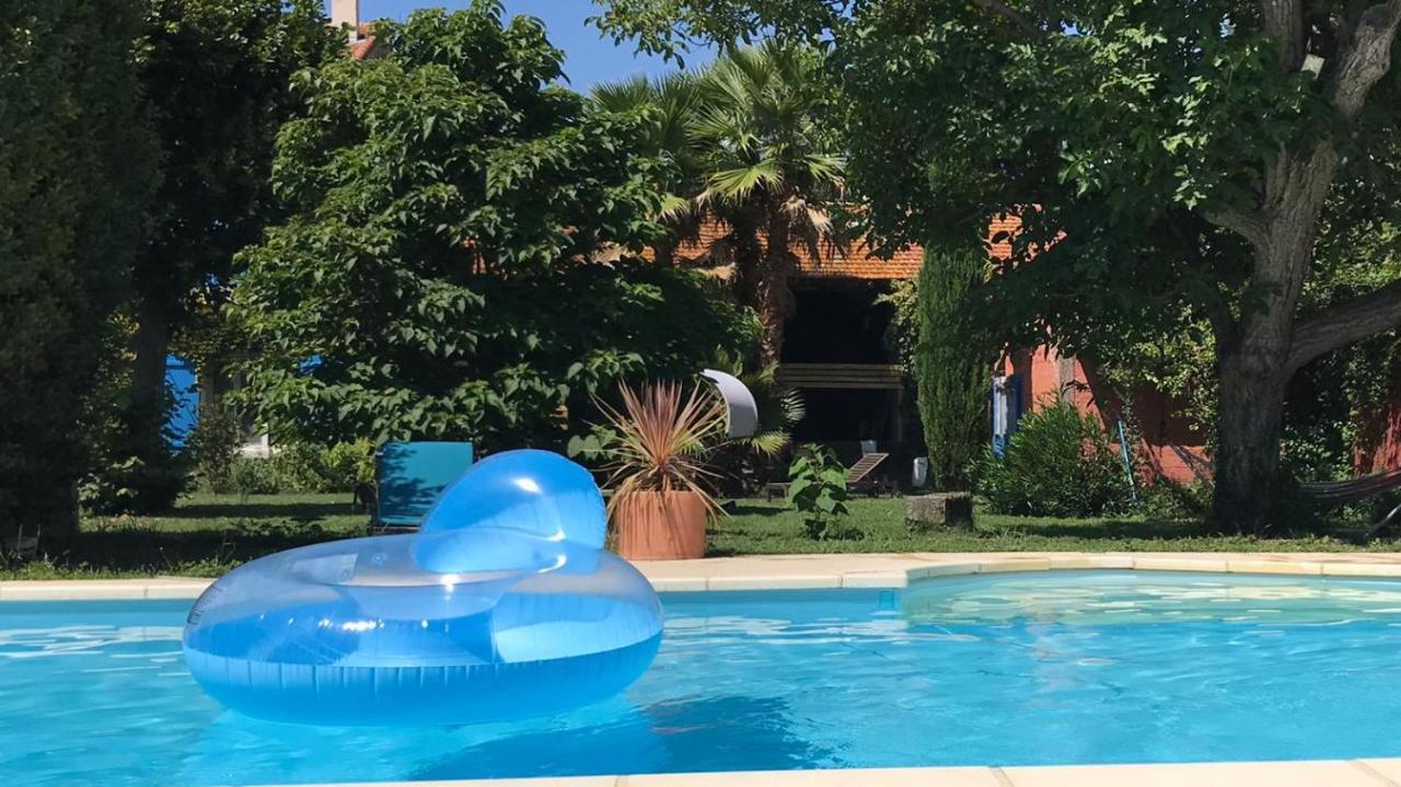 Le Mas Des Platanes Entraigues-sur-la-Sorgue Exteriör bild
